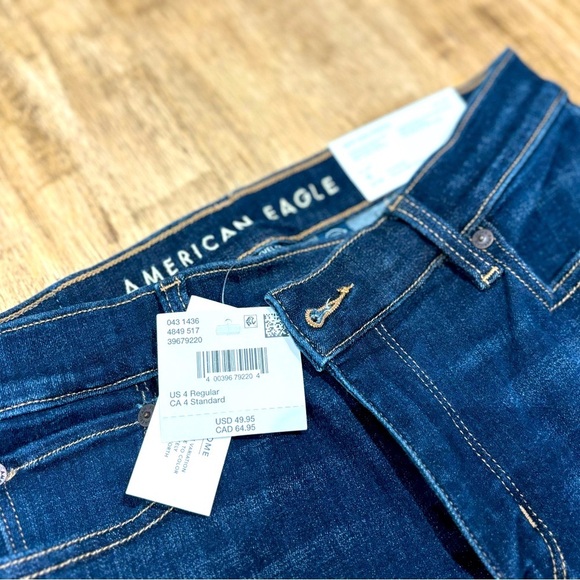 AMERICAN EAGLE flared dark wash jeans - Picture 2 of 3